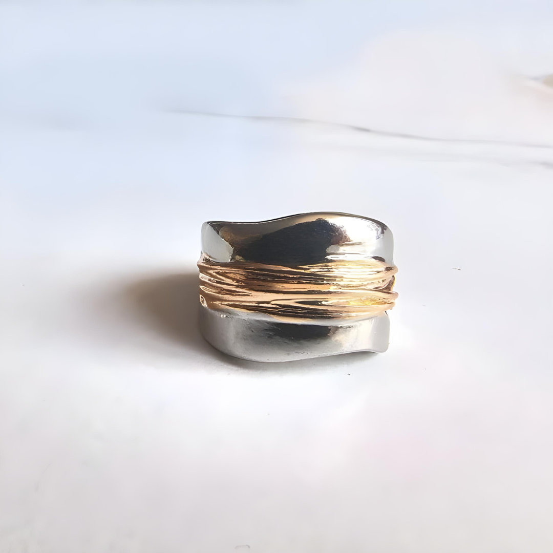 Georgia™ - Textured Threads Ring