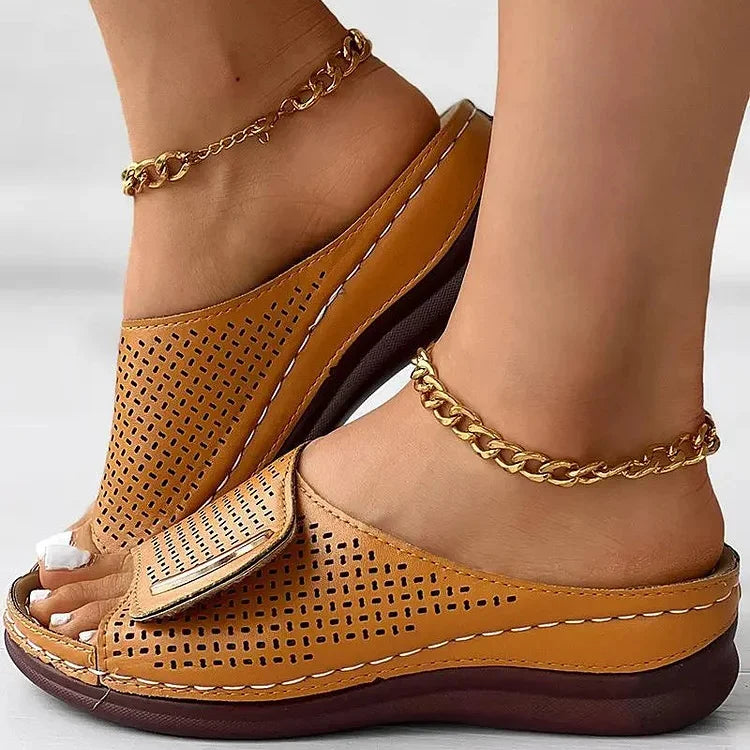 Kelly - Classic Urban Sandals