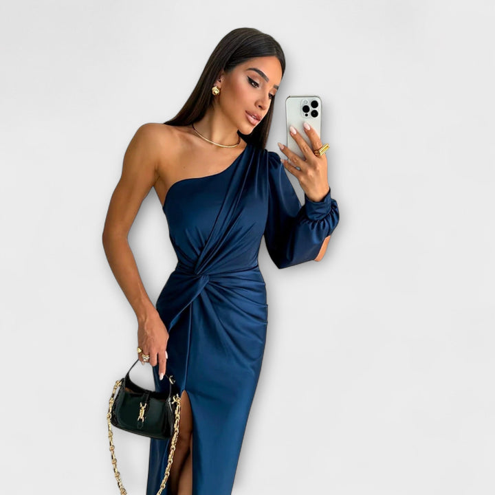 Fiona - Elegant Dress with Sophistication
