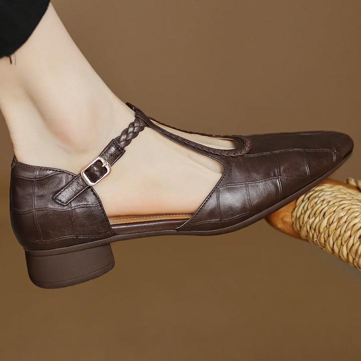 Lisa - Vintage Charm Sandals