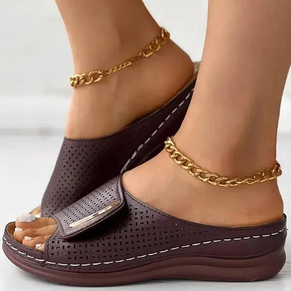 Kelly - Classic Urban Sandals