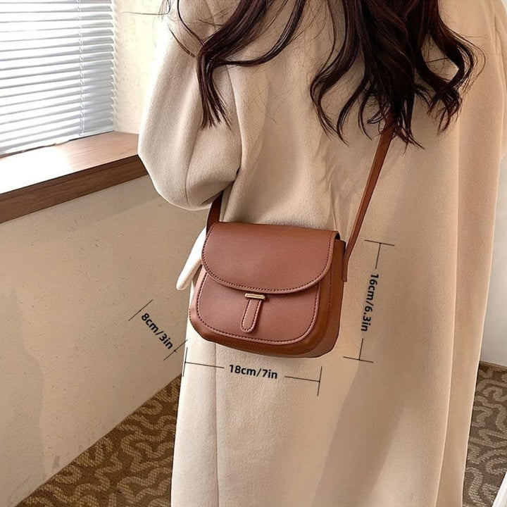 Amelia - Retro Saddle Crossbody Bag