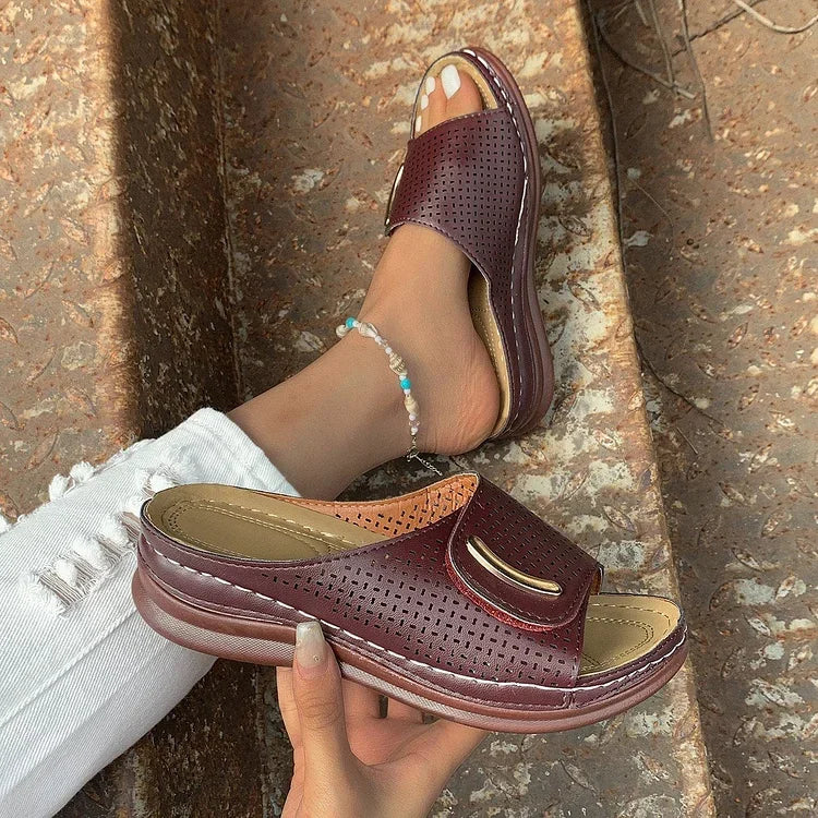 Kelly - Classic Urban Sandals