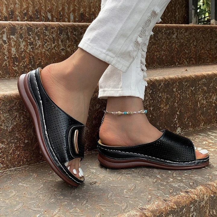 Kelly - Classic Urban Sandals