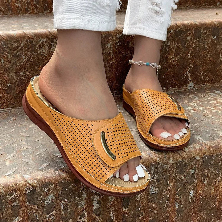 Kelly - Classic Urban Sandals
