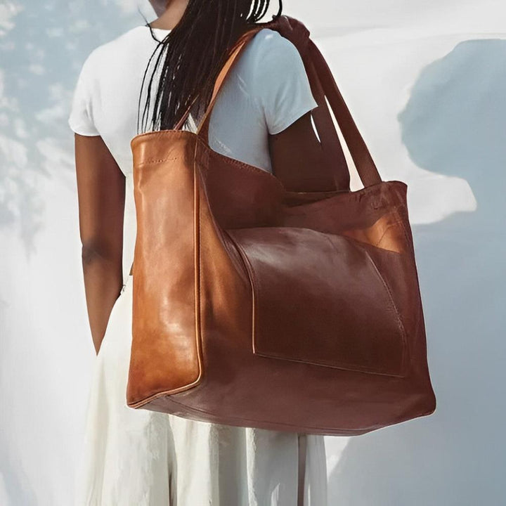 Aurora’s -  Charm | Vintage Shoulder Bag