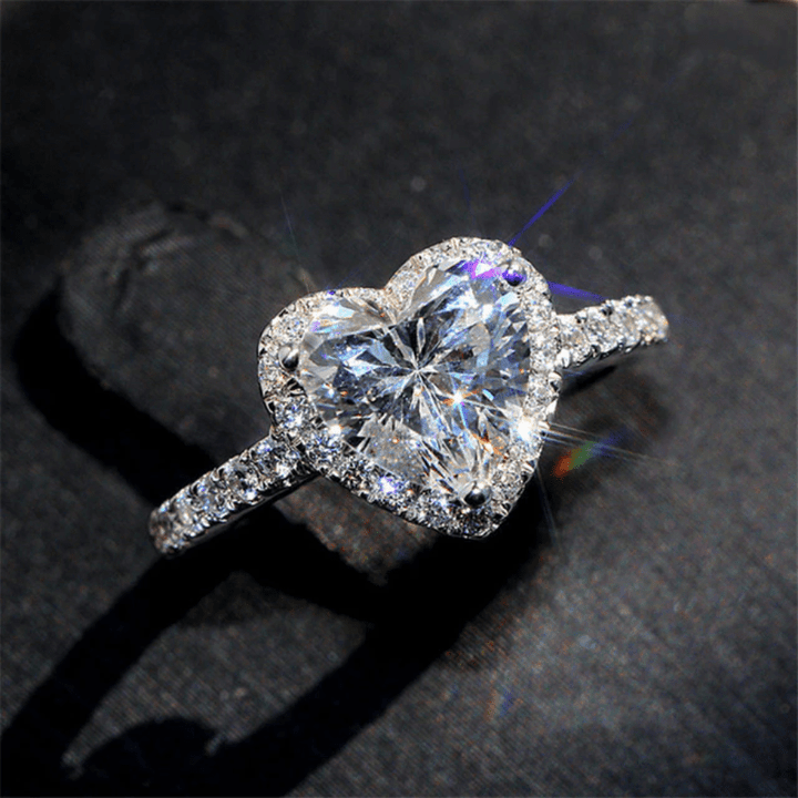 Zara™ - The Eve Heart Ring