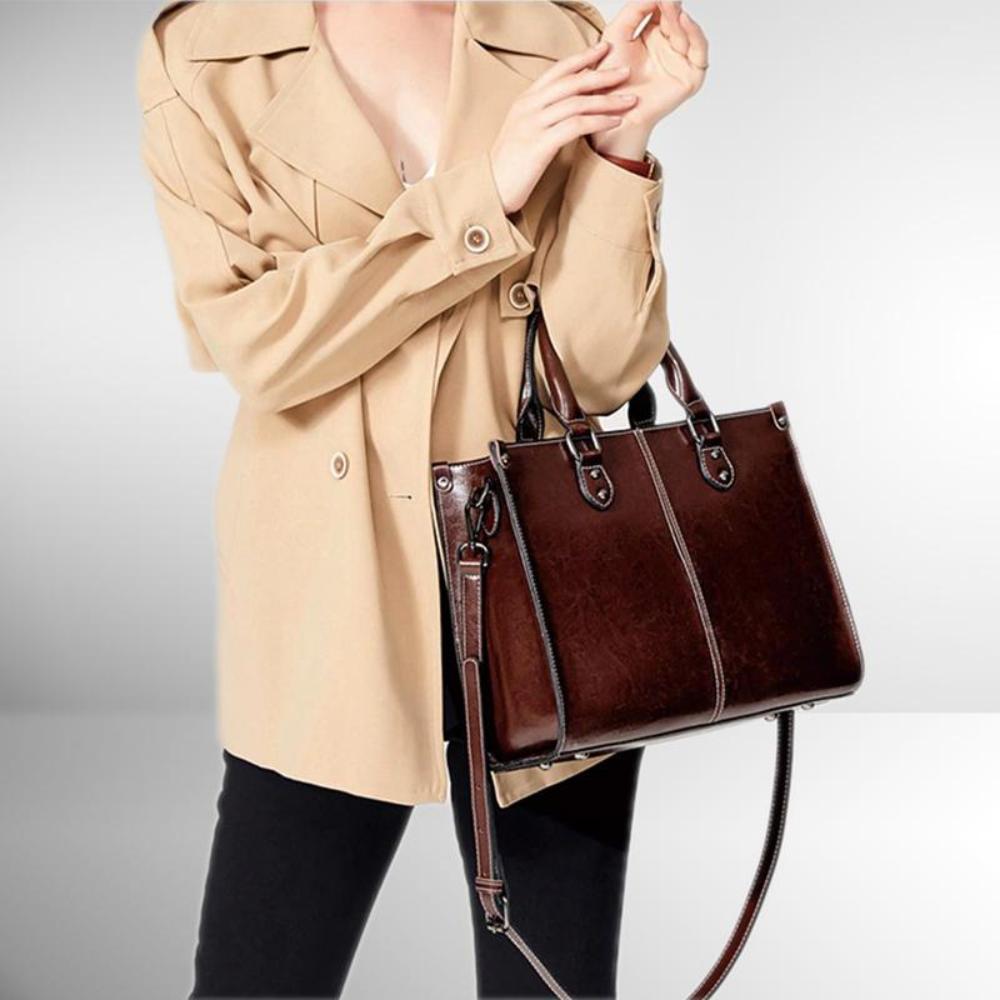 Lisa -  Elegant Tote Bag