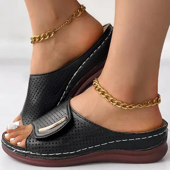 Kelly - Classic Urban Sandals