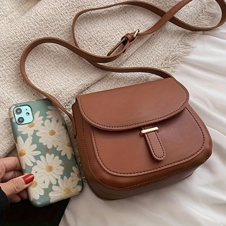 Amelia - Retro Saddle Crossbody Bag