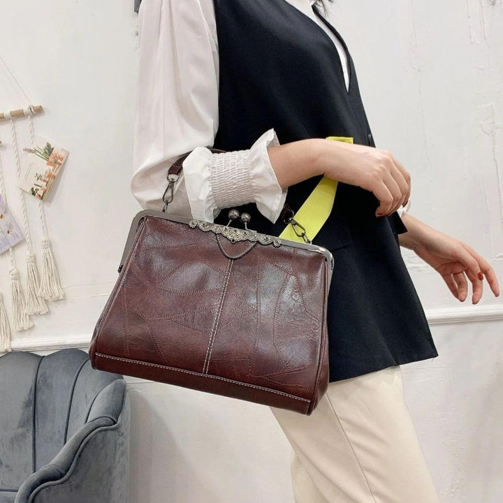 Karen - Vintage Kiss-Lock Handbag