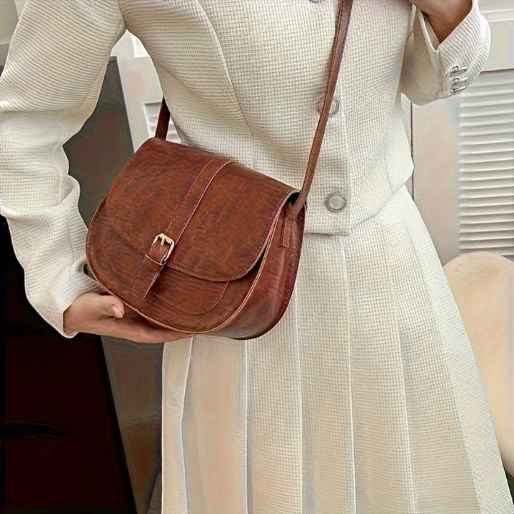 Evelyn - Classic Saddle Crossbody Bag