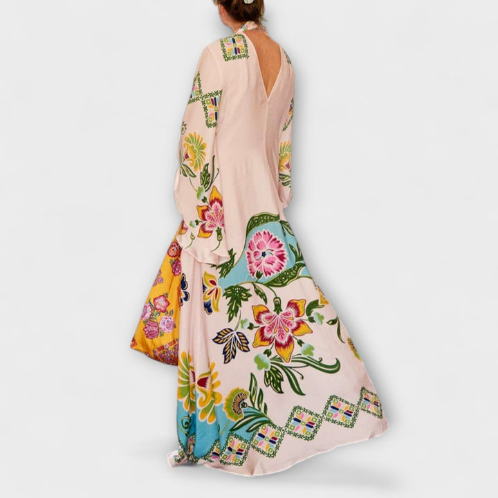 Tanya -Dress with Floral Pattern and Flowing Design
