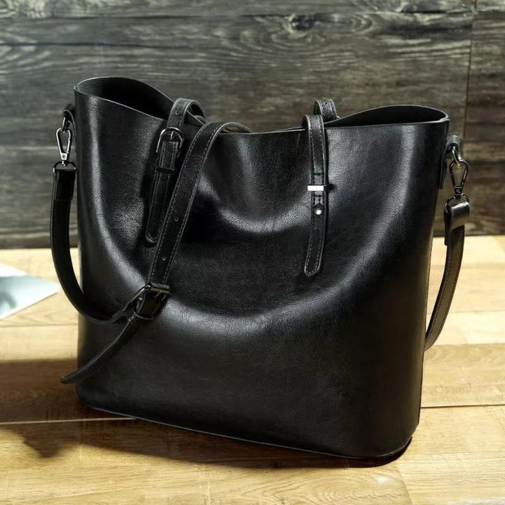 Nicole’s  - Favorite | Vintage Shoulder Handbag