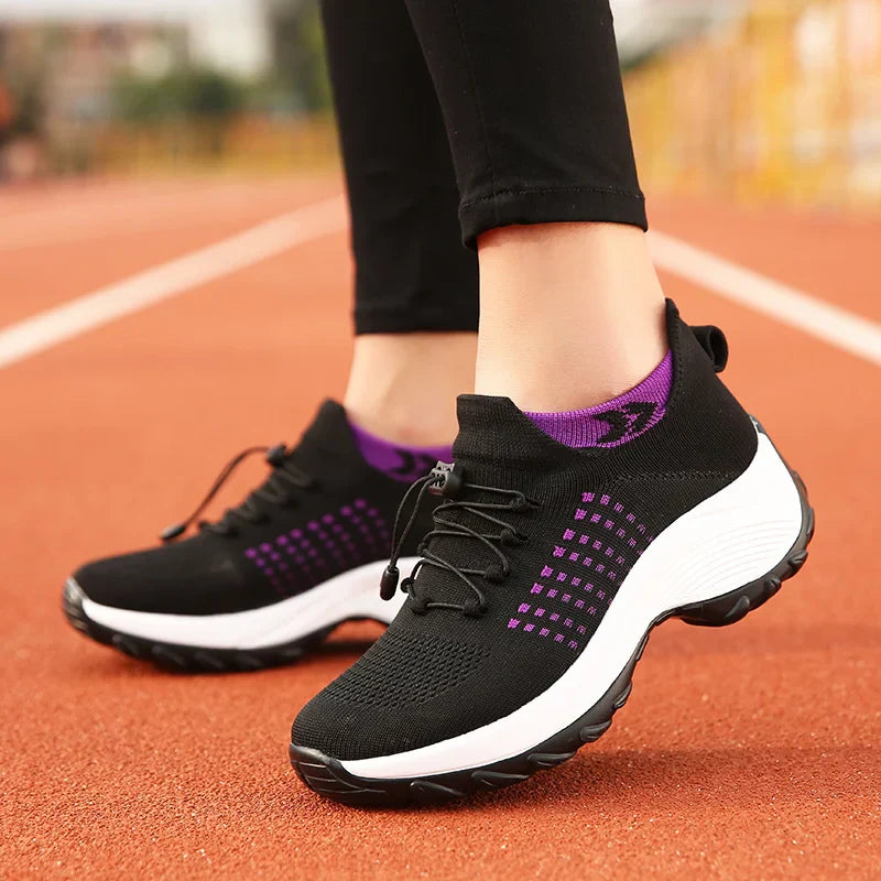 Ivy - Relieving Sneakers